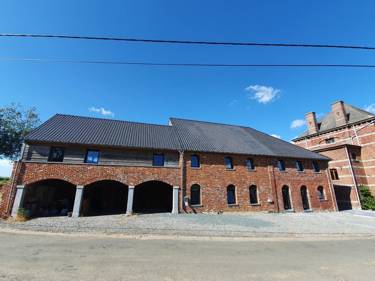 Maison Du Pre A 2 Pas De Pairi Daiza Брюжлет Экстерьер фото